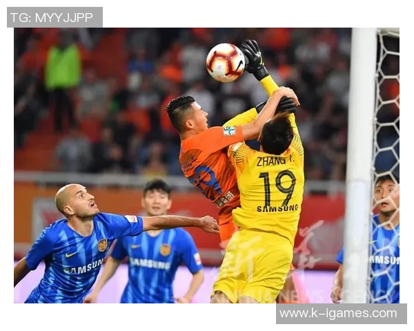 山东鲁能足球俱乐部海报展现激情与荣耀激励球迷共创辉煌未来 山东鲁能足球俱乐部海报展现激情与荣耀激励球迷共创辉煌未来