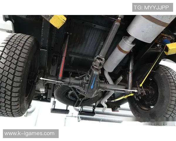 车踢足球视频教程教你如何用车技提升足球技巧与乐趣